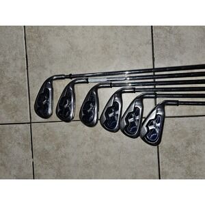 Callaway X18 Iron Set 4-pw With Uniflex With Good Grips 6 Clubs